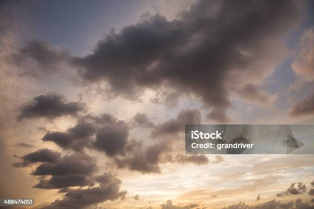 Dramatische Wolken Stockfoto und mehr Bilder von Ansicht aus erhöhter Perspektive - Ansicht aus erhöhter Perspektive, Flauschig, Fotografie