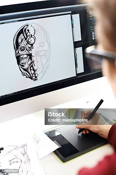 Disegnare Cyborg - Fotografie stock e altre immagini di Designer professionista - Designer professionista, Grafica computerizzata, Artista