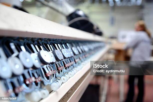 Weibliche Arbeiter Stockfoto und mehr Bilder von Fabrik - Fabrik, Ingenieur, Ingenieurwesen