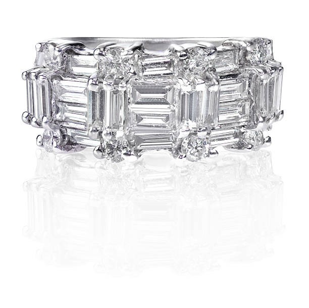 istock Beautiful Diamond Wedding Anniversary Band Ring 488477437