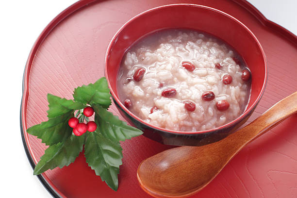 comida asiática, feijão vermelho congee para alimentos saudáveis imagem - adzuki bean imagens e fotografias de stock