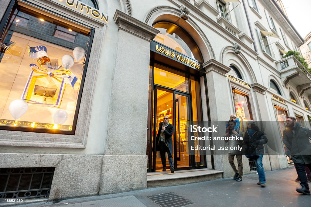 Louis Vuitton Store On Via Monte Napoleone Milan Stock Photo - Download  Image Now - 2015, Business Finance and Industry, Christmas - iStock