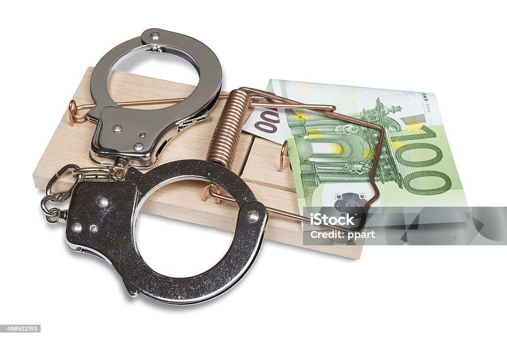 Мыши, trap наручники и евро деньги - Стоковые фото Белый фон роялти-фри