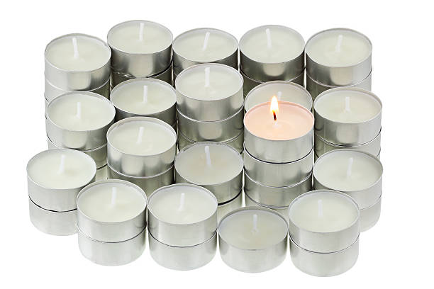 흰색 바탕에 티 라이트 - tea light candle white single object 뉴스 사진 이미지