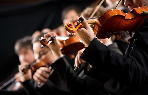 Orquesta primera sección de violín photo