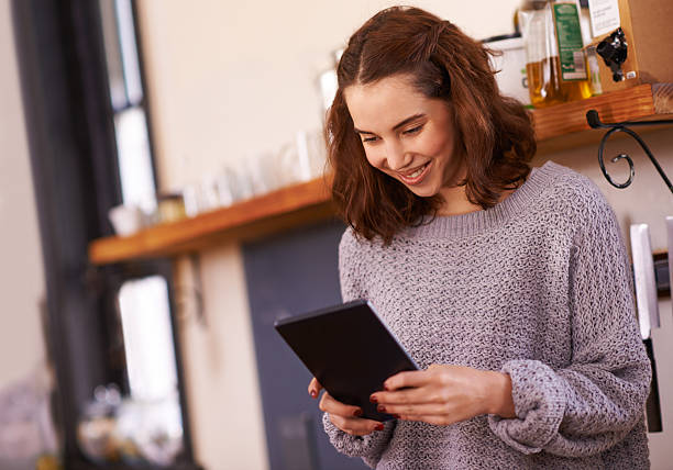 istock Catching up on what's happening online 488558612