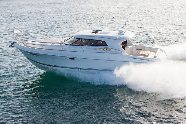 istock Elegant motor boat sailing at high speed 488568094