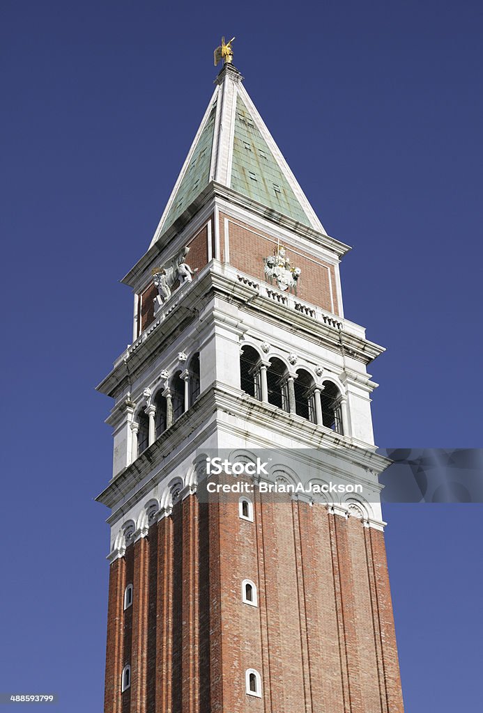 Campanile torre do sino em Veneza - Foto de stock de Arco - Característica arquitetônica royalty-free