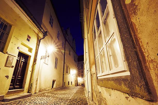 istock Narrow street 488615336