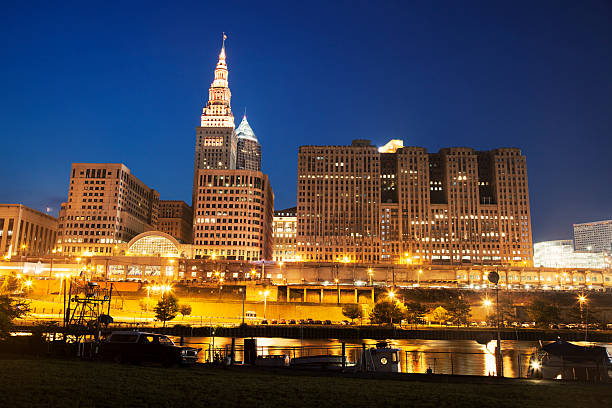 istock Architecture along Cuyahoga River in Cleveland 488626620