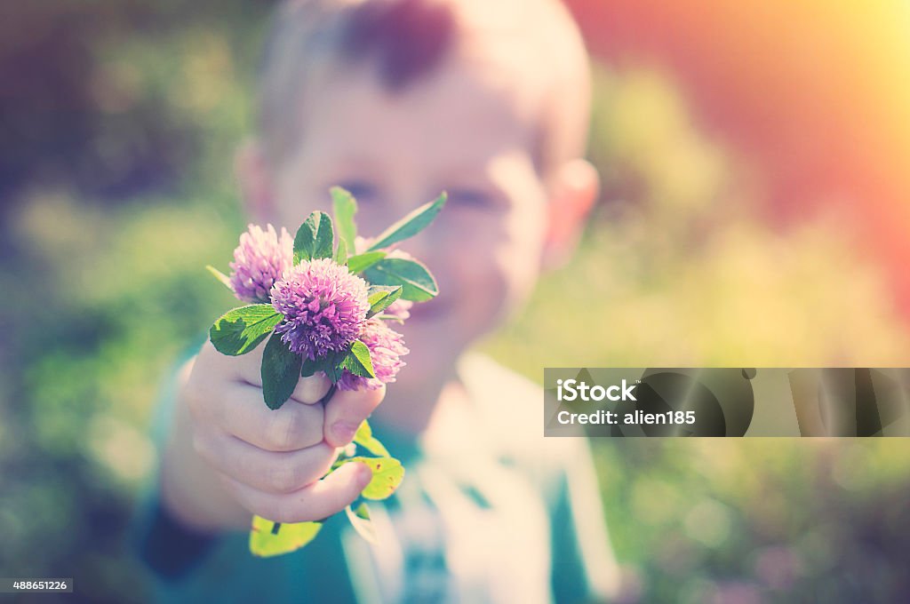 Sohn Mutter Blumen für - Lizenzfrei Blume Stock-Foto