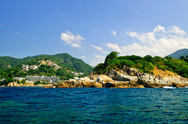 istock Pacific coast of Mexico 488652167
