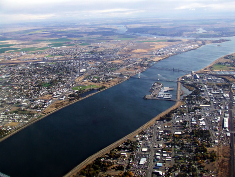 The Columbia River as it passes through the Tri-Cities, between Pasco and Kennewick, Washington.