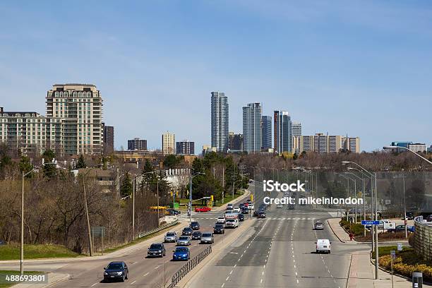 Toronto Und Apartments Stockfoto und mehr Bilder von Ansicht aus erhöhter Perspektive - Ansicht aus erhöhter Perspektive, Fernverkehr, Fotografie