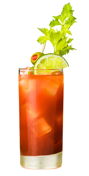 bloody mary cocktail isolado em fundo branco - bloody mary imagens e fotografias de stock