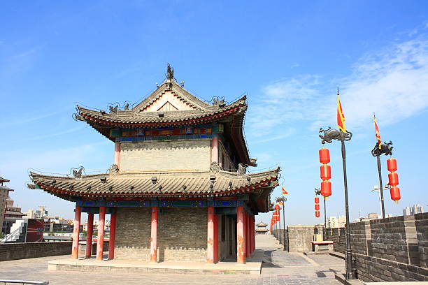 Built in 1384 during the Ming Dynasty, the Bell Tower of Xi'an stands at the city's center.