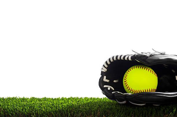 softball em luva - softball playing field fluorescent team sport - fotografias e filmes do acervo