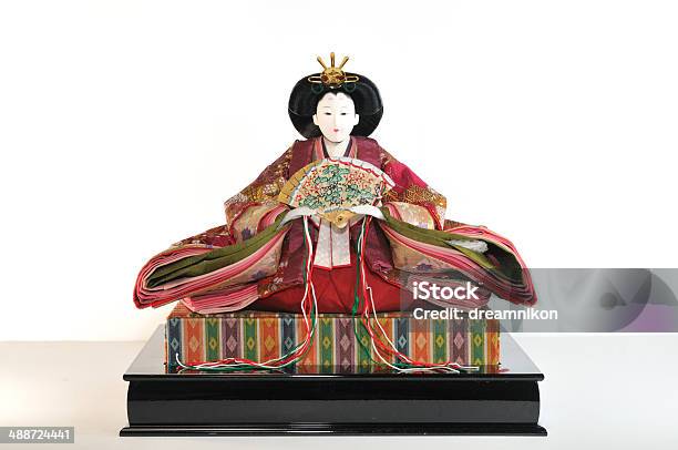 Lalka Z Tradycyjny Japoński Kobieta - zdjęcia stockowe i więcej obrazów Białe tło - Białe tło, Dorosły, Dziecko