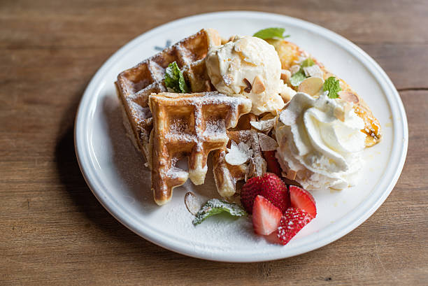 istock Banana Strawberry Waffle 488759264