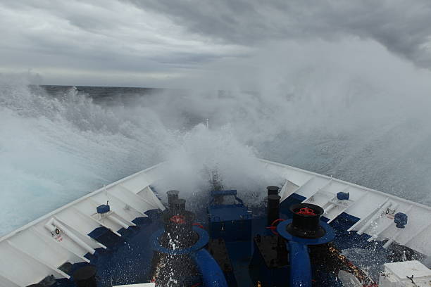 unwetter bei kap horn - boat horn - fotografias e filmes do acervo