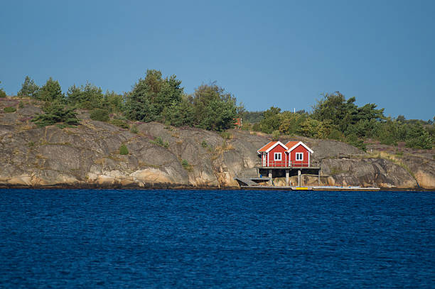 istock Houses by the sea 488789370