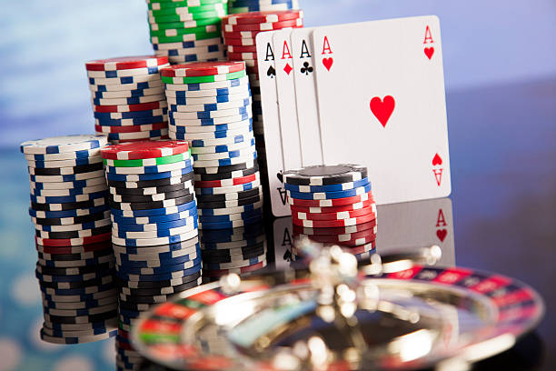 Playing roulette in the casino Poker Chips on a gaming with casino roulette casino rng stock pictures, royalty-free photos & images