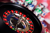 poker-chips-auf-roulette-spielen-mit-casino.jpg?b=1&s=170x170&k=20&c=TQUpNjYHo-a96rP4eSZrqgR7-FCaRHWdIJaoUCESkqs=