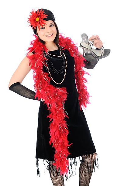 charleston mädchen ohne schuhe - feather boa feather isolated red stock-fotos und bilder