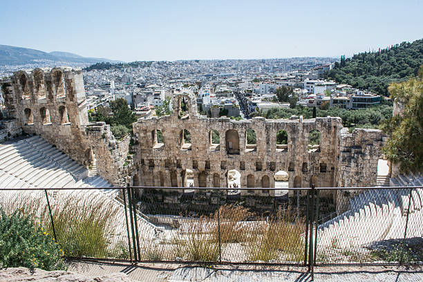 l'acropoli mountain - copy space minerva greek culture athens greece foto e immagini stock