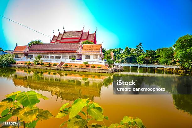 Foto de Wat Klang e mais fotos de stock de Arquitetura - Arquitetura, Arranjar, Azul