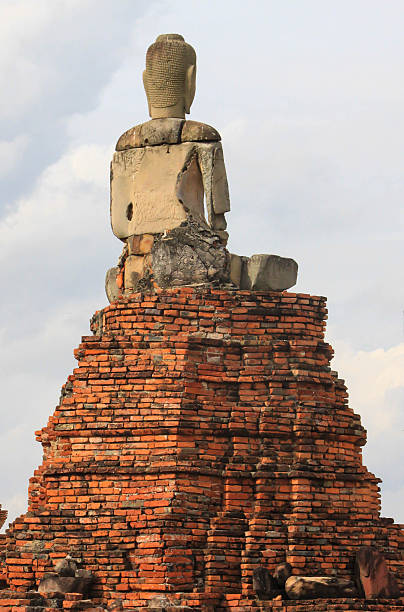 istock Wat Chai Watthanaram Ayutthaya 488817880