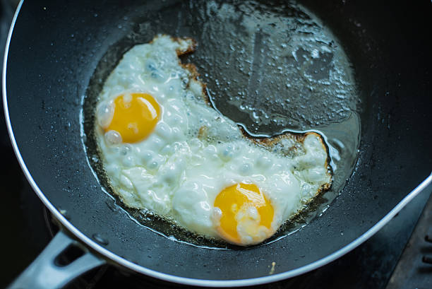 istock Thailand food, Hot omelet in pan 488839756