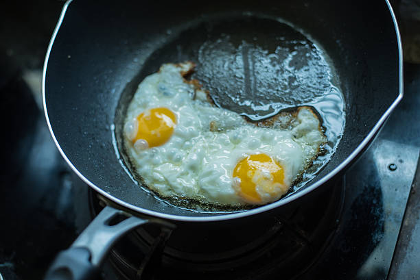 istock Thailand food, Hot omelet in pan 488839938