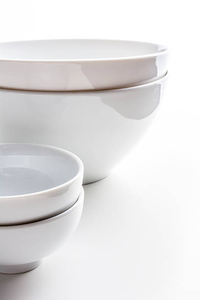 istock 2 small and 3 large porcelain round  bowls 488851483