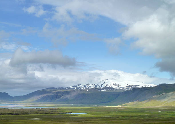 istock mountain scenery in Iceland 488871958
