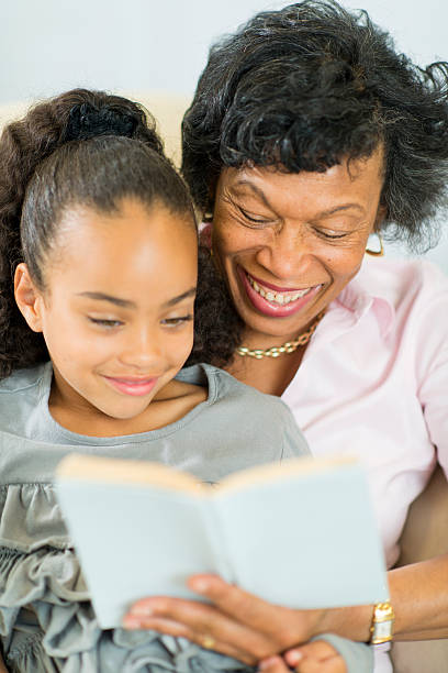 istock Grandmother and Granddaughter 488872303