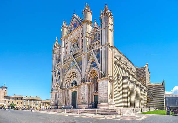 dom von siena (duomo di orvieto), umbrien, italien - florence italy italy sky cathedral stock-fotos und bilder