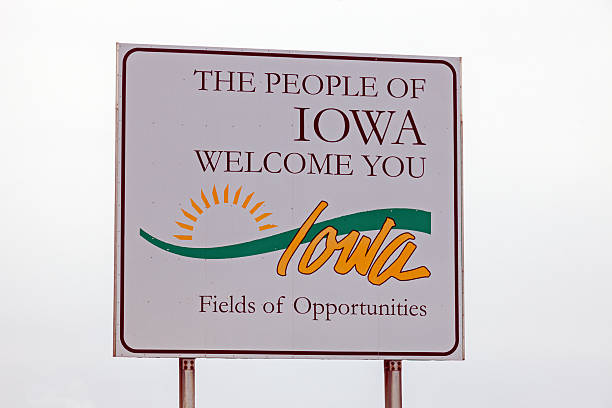 istock Welcome to Iowa sign 488877936