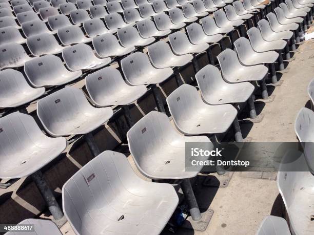 Miejsca Na Stadionie - zdjęcia stockowe i więcej obrazów Bez ludzi - Bez ludzi, Boisko, Fotografika