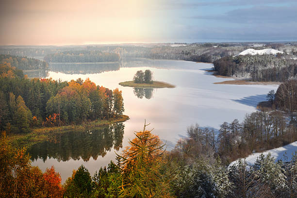 jedzelewo lago en stare juchy 2 - frozen cold lake reed fotografías e imágenes de stock