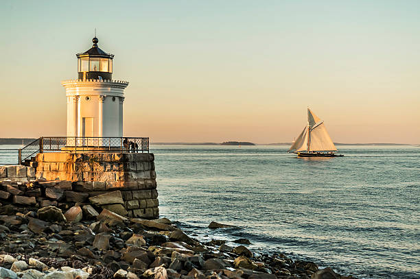 Bug Light famous South Portland Bug Light in Maine, USA lighthouse maine new england coastline stock pictures, royalty-free photos & images