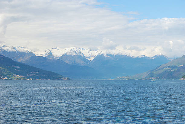istock Snowy mountains in Lake Como, Italy 488915247