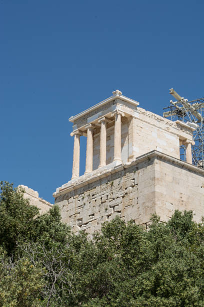 akropolis und berge - social history minerva past ancient stock-fotos und bilder