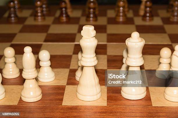 Vista do lado branco os primeiros movimentos do peão de xadrez