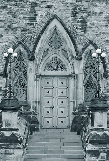 istock Old door in Ottawa 488953398