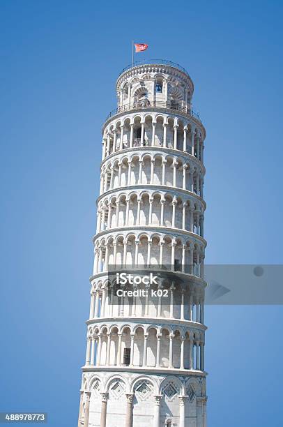 Torre De Pisa Isolado - Fotografias de stock e mais imagens de Adulação - Adulação, Alto - Descrição Física, Antigo