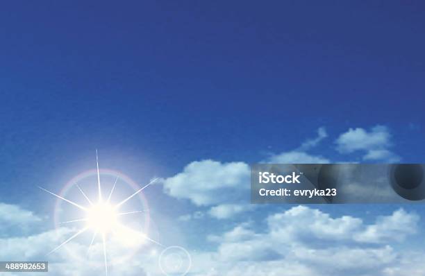 Ilustración de Vector Soleado Cielo Con Nubes y más Vectores Libres de Derechos de Abierto - Abierto, Aire libre, Alto - Descripción física