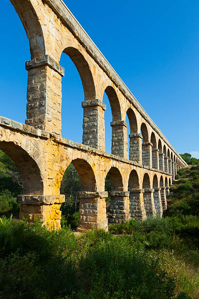 istock Aqueduct de les Ferreres in summer. Tarragona 488988192