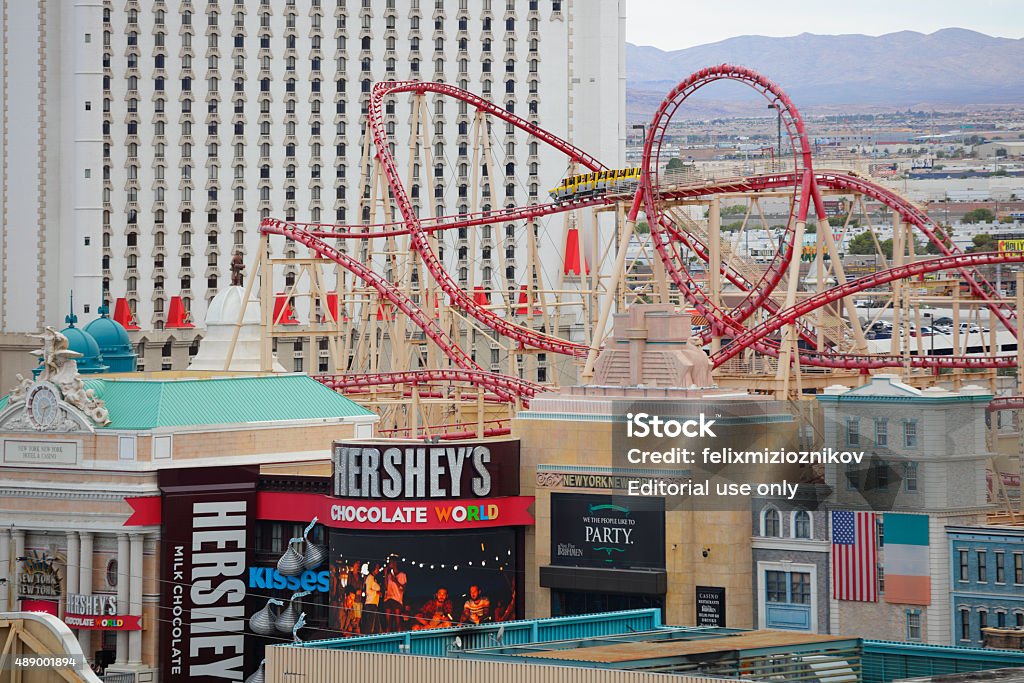 Big Apple Roller Coaster Las Vegas Stock Photo - Download Image Now - Las  Vegas, Rollercoaster, 2015 - iStock