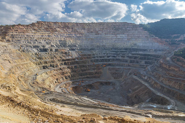 Cт�оковое фото Скамьи Открытый рудник